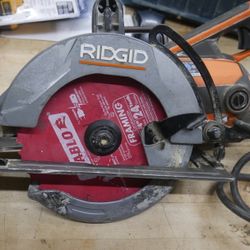 RIDGID CIRCULAR SAW CORDED R32104 PRE OWNED 882909-2 