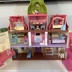 kids dollhouse 
