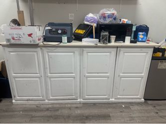 FREE white base cabinets with counter top