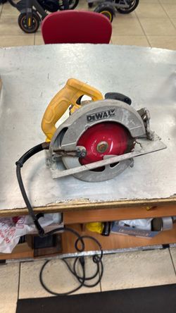 DeWalt Corded Circular Saw