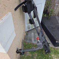 YAKIMA 2 Bike Rack Hold Up 