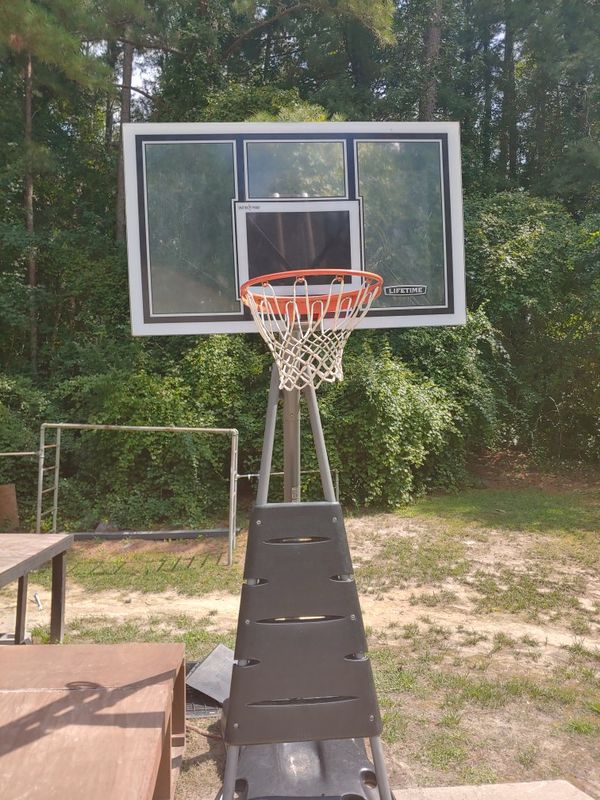 Portable basketball goal for Sale in Fuquay Varina, NC OfferUp