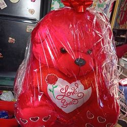 Veletines.  Bear.  And.  Roses.      