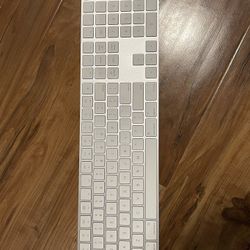 Apple Magic Keyboard With Numeric Keypad 