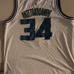 Giannis Antetokounmpo Cream City Jersey