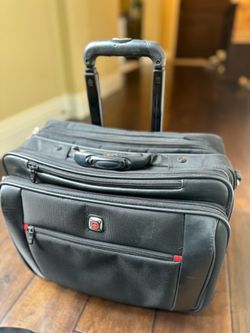 2pc Wenger Swiss Gear Rolling Laptop Bags