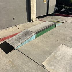 Custom Skate Box + Kicker Ramp Set (Skatelite Surface)