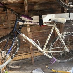 Scott Sawtooth Hard tail MTB With 18 Inch Frame