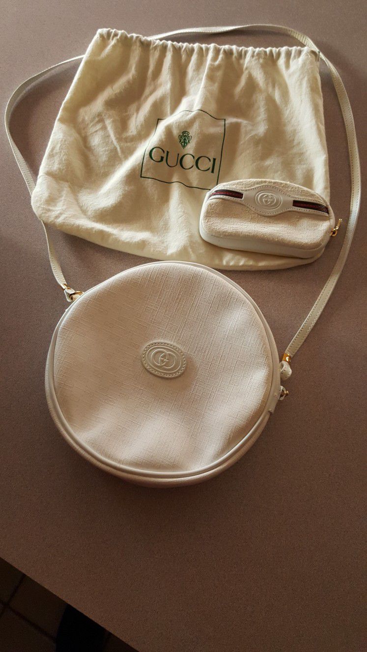 Small 8" Round White purse With wallet. used.