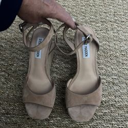 Steve Madden Wedge Shoes - Size  6 : Worn Once 