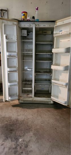 Side-by-Side Refrigerator and freezer