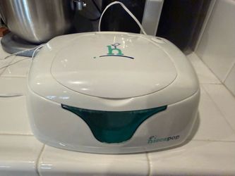 Hiccapop wipe warmer