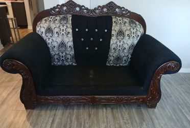 Victorian Style Sofas