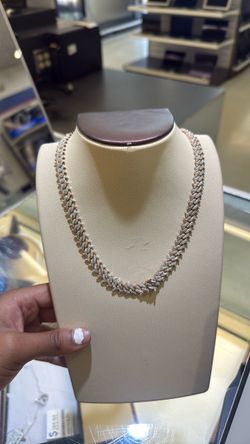 10kt two tone tennis necklace !