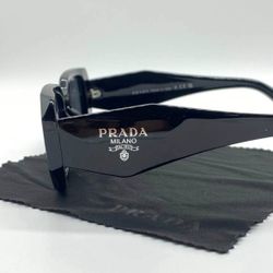 BRAND NEW PRADA SUNGLASSES INCLUDES: (Case, cloth, box, authenticity card)