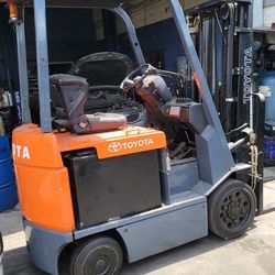 Toyota Electric Sit Down Forklift