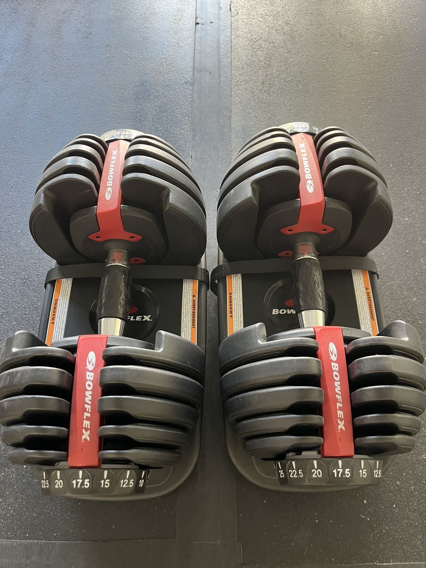 Bow Flex Adjustable Dumbbells 