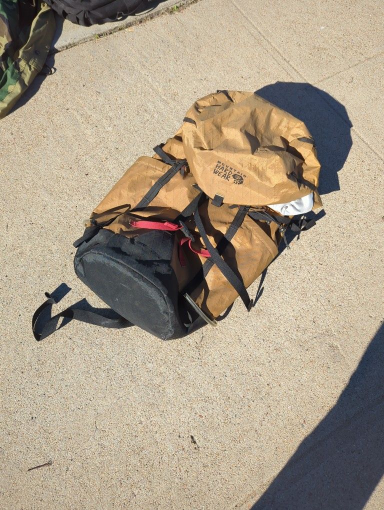 Backpack Mountain Hardware