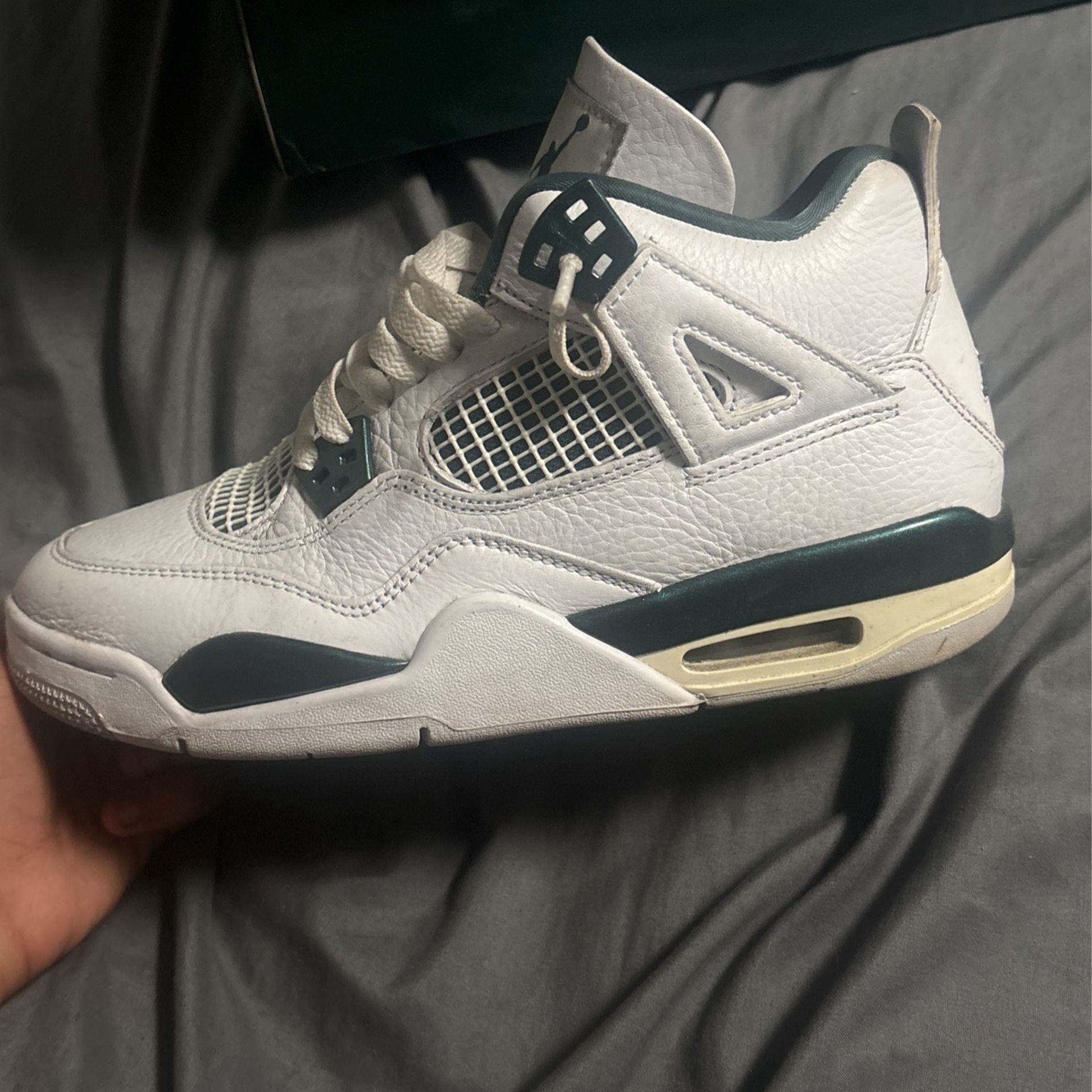 Jordan 4s
