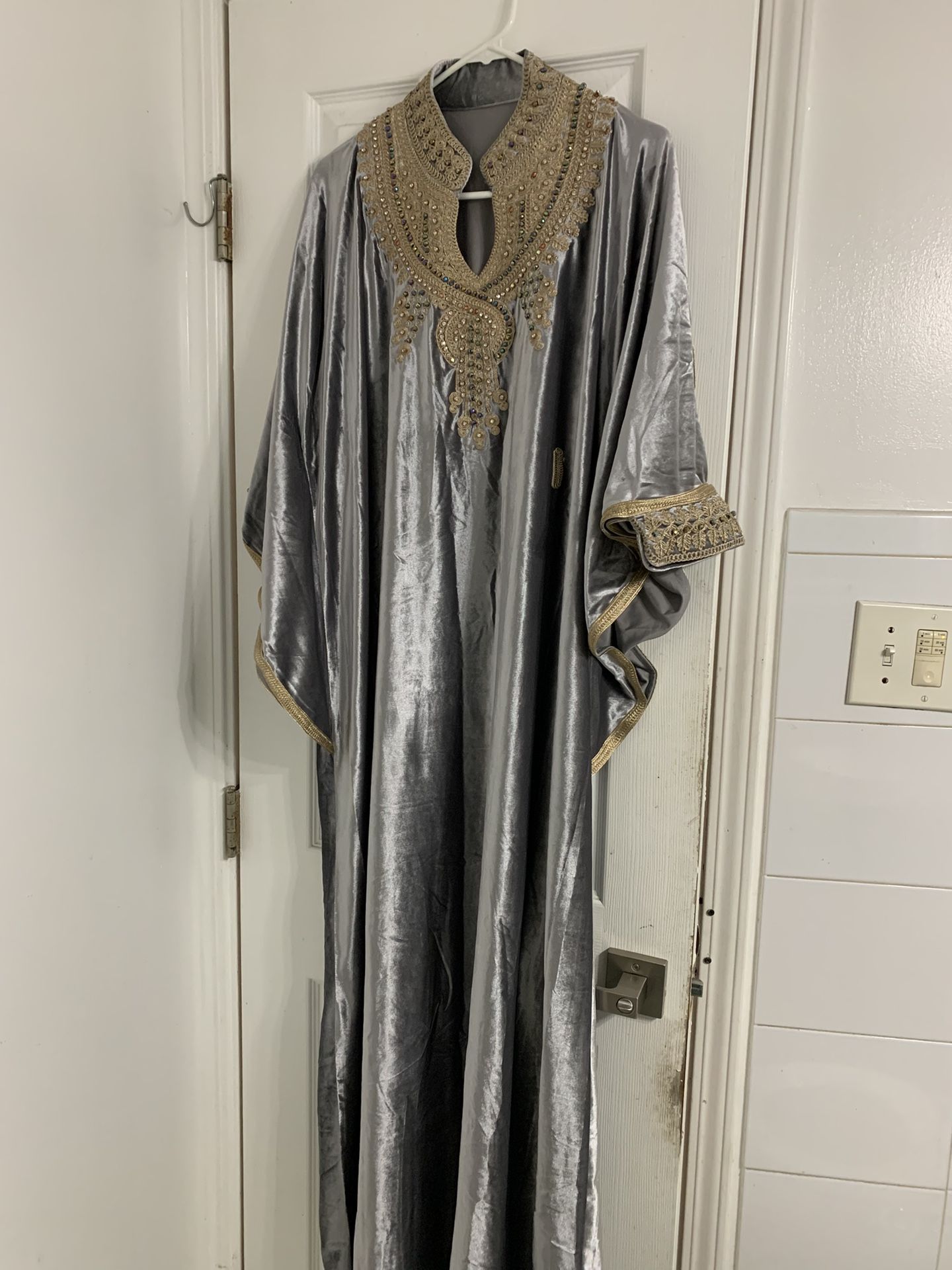 Abaya & Afghani Pakistani Women Dress