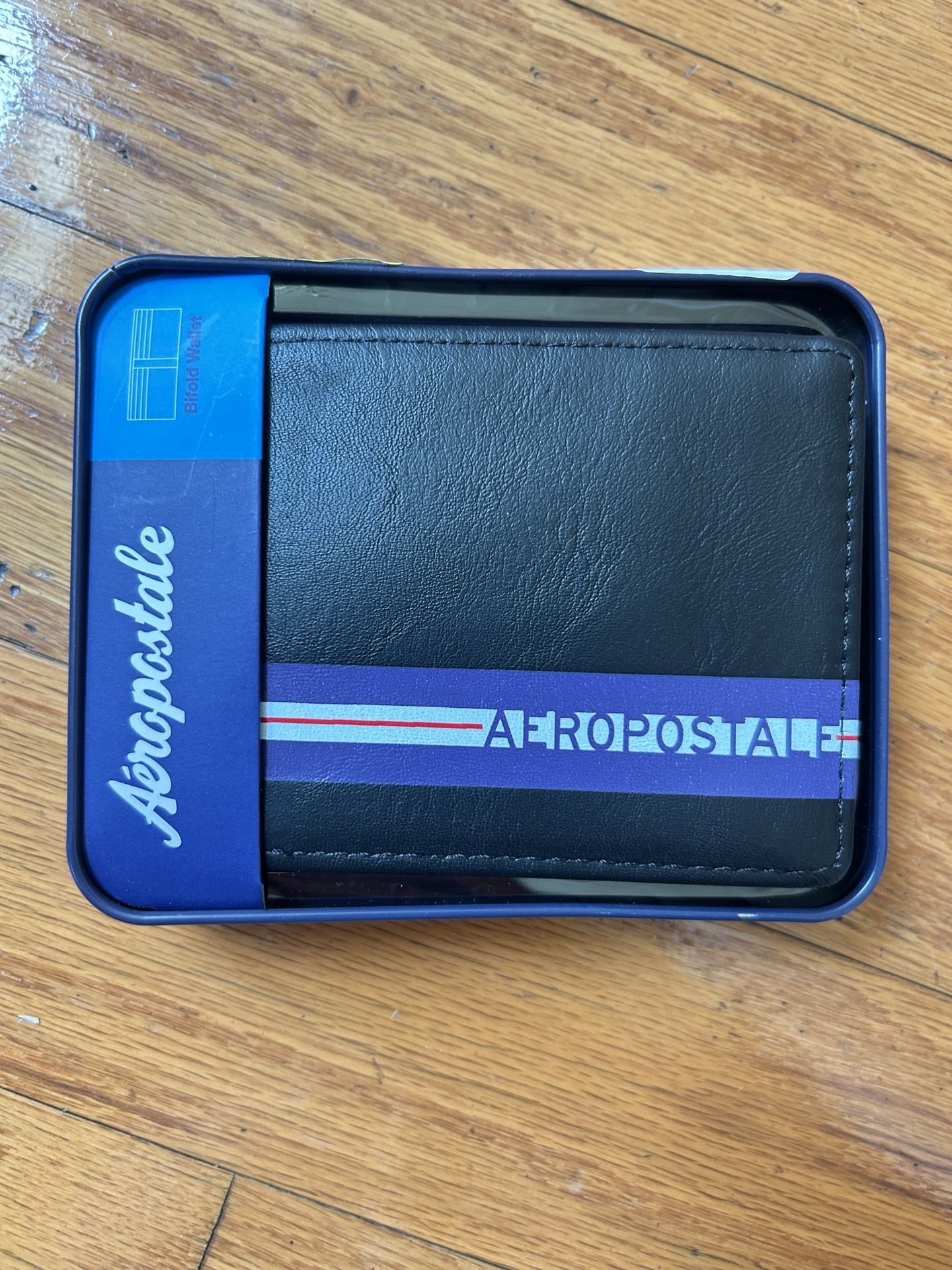 NWT Aeropostale bifold wallet
