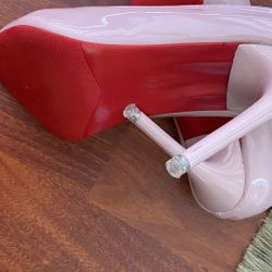 Brand New Size 71/2 Women Red Bottom Show 