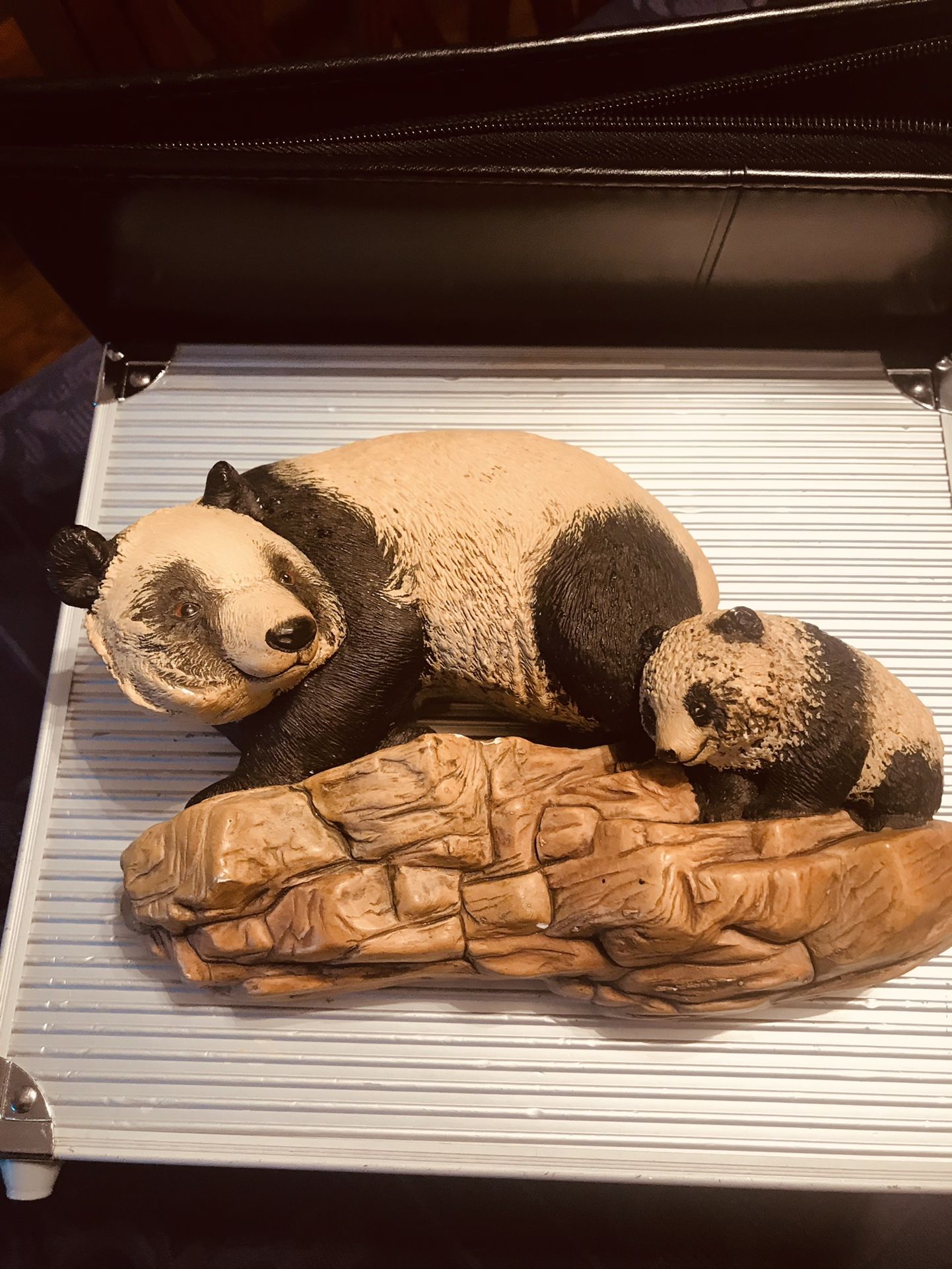 Vintage Bossons England Chalkware Panda and Baby Wall Decor View Pics And Read Description