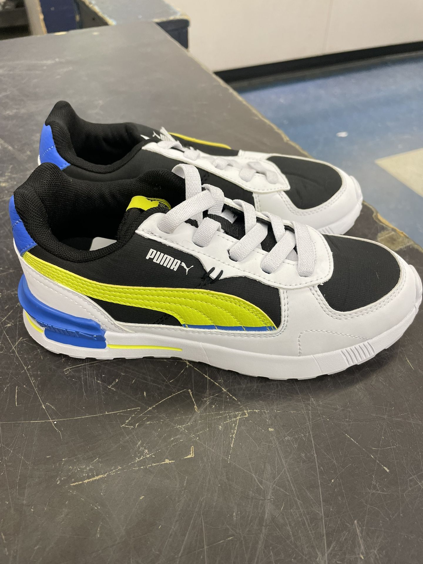 Puma Boys Size2
