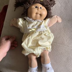 Old Xavier Roberts cabbage patch doll