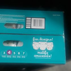 Pampers Cruisers Diapers  Size 4.  UNOPENED  BOX