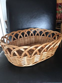 Heavy duty oval basket