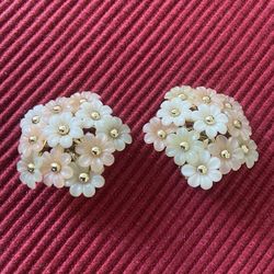 WOMENS ERRING W FLOWERS