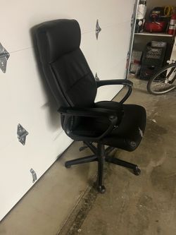 Free black office chair