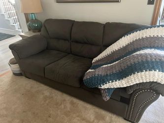 Queen Pull Out Couch
