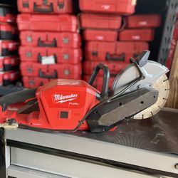 Milwaukee M18 FUEL ONE-KEY 18V Lithium-Ion Brushless Cordless 9 in. Cut Off Saw (Tool-Only