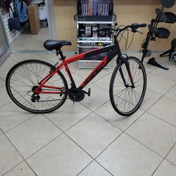 Hyper bicycles 700c hyper spinfit Men's hybrid bike black and red