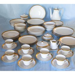 Beautiful Golden Huge  Krautheim and Adelberg Dinnerware Set!Made In  Germany!