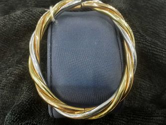 Bangle Bracelet - Tricolor Gold 18k (.750) 26.8 grams 6 inch