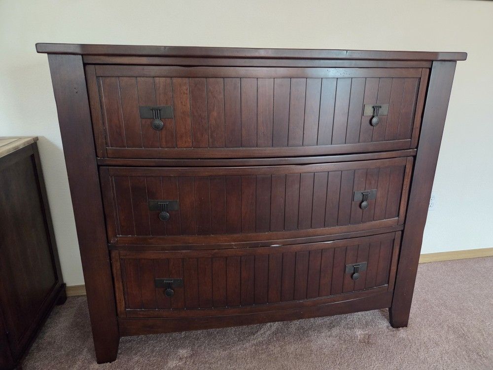 Dresser