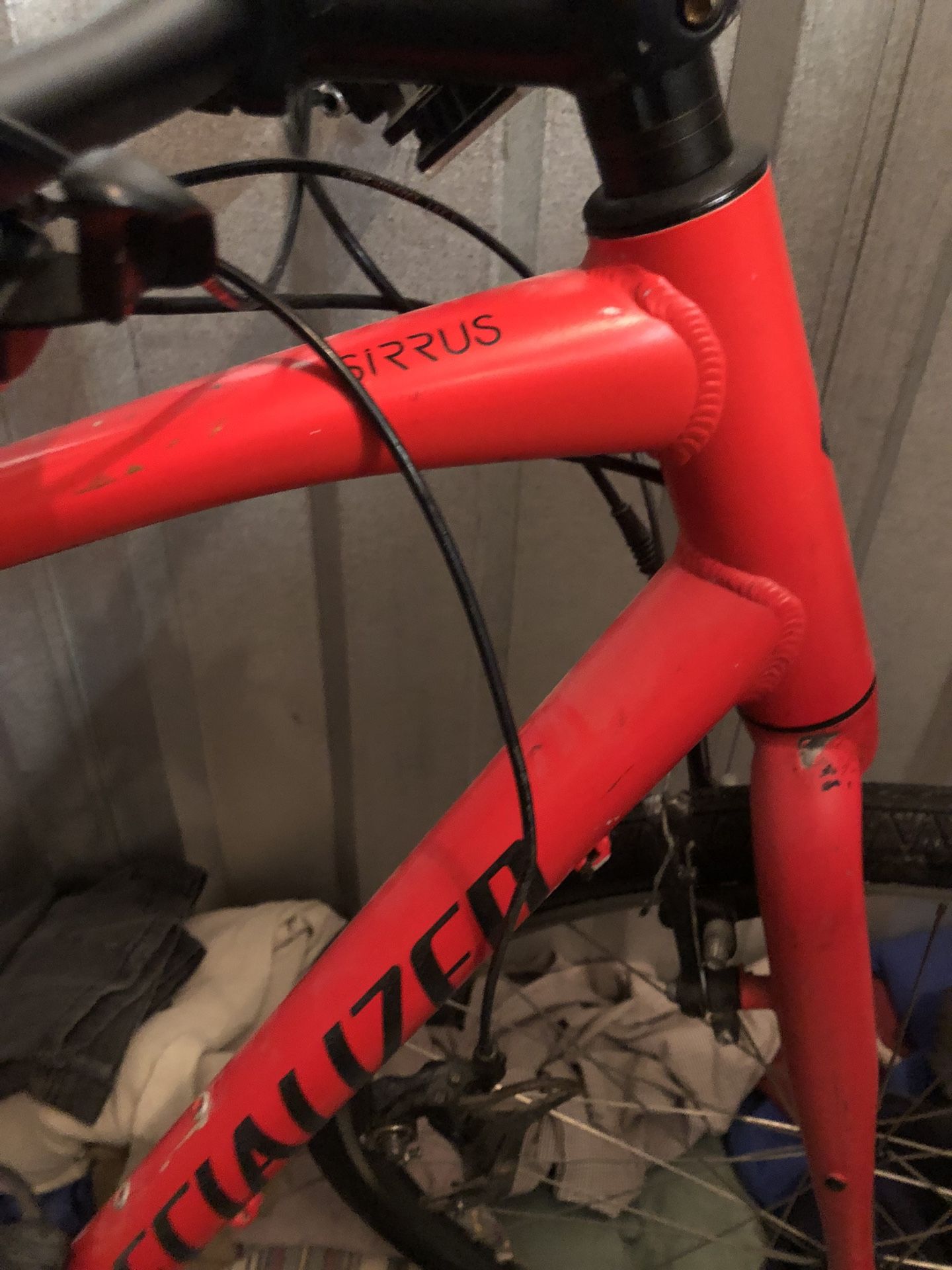 Specialized SIRRUS Bike