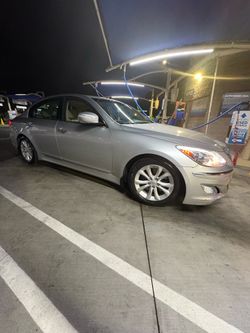 2012 Hyundai Genesis