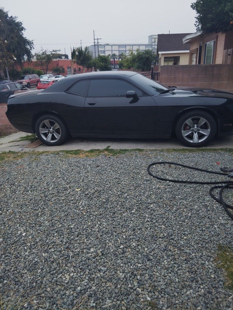 Dodge To Door