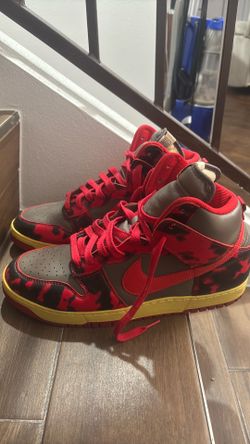 Nike Dunk High 1985 “Red Acid Wash”