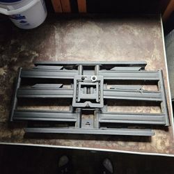 Large Articulating TV Mount