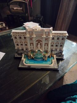 Trevi Lego Fountain