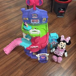 Minnie Mouse Car Play Set With Talking Minnie Mouse Doll