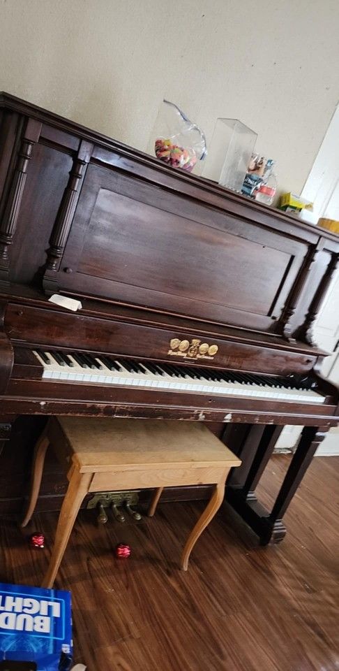 Up Right Piano