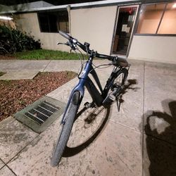 Specialized Como Electric BIKE