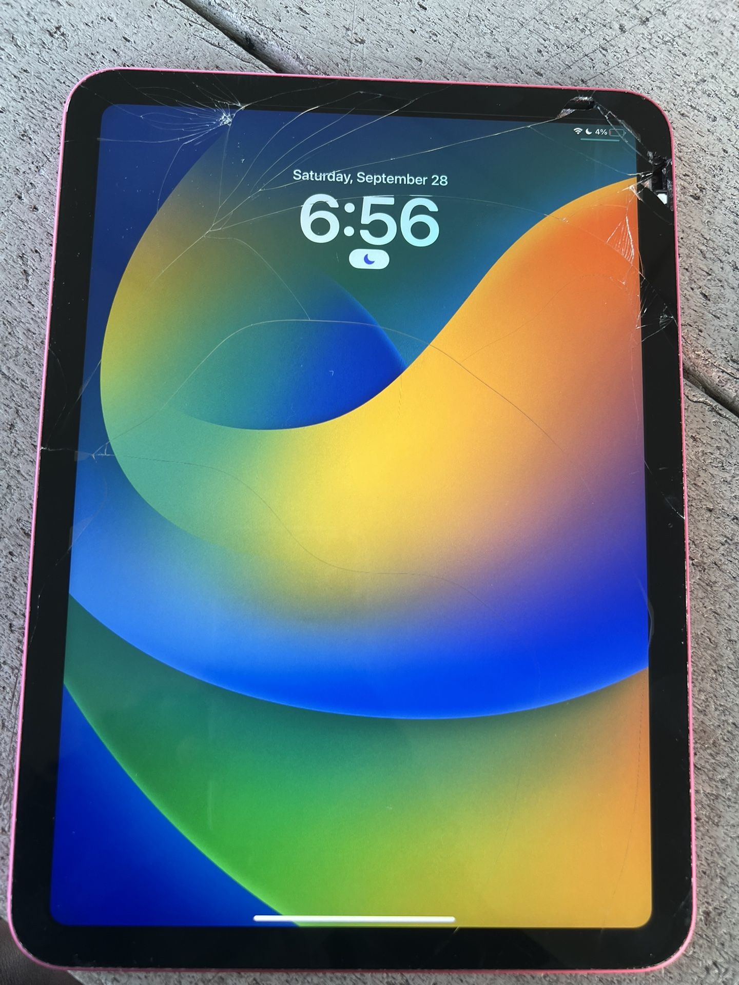 PINK IPAD (10TH GENERATION ) GIVE BEST OFFER