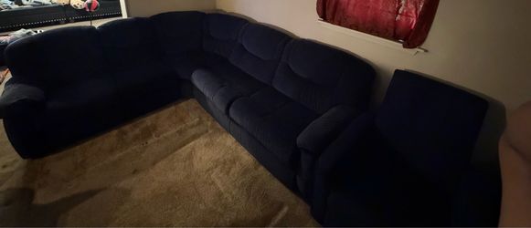 Family Sectional Couch with Recliner